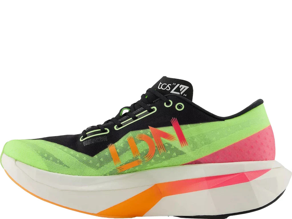 Tênis New Balance FuelCell SuperComp Elite v4 london