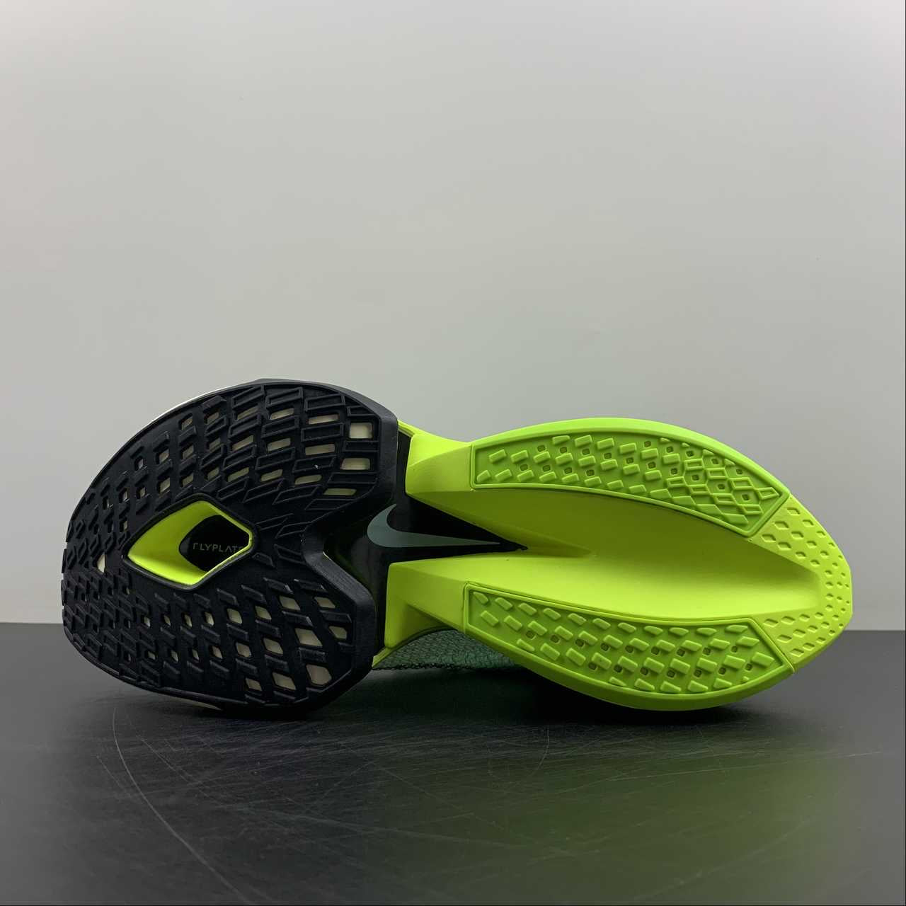 Tênis Air Zoom Alphafly NEXT% 2 'Mint Foam Volt' DV9422-300