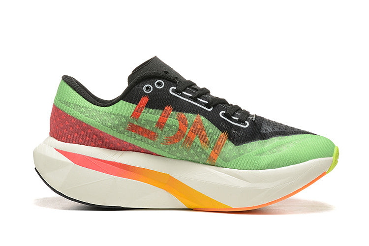 Tênis New Balance FuelCell SuperComp Elite v4 london