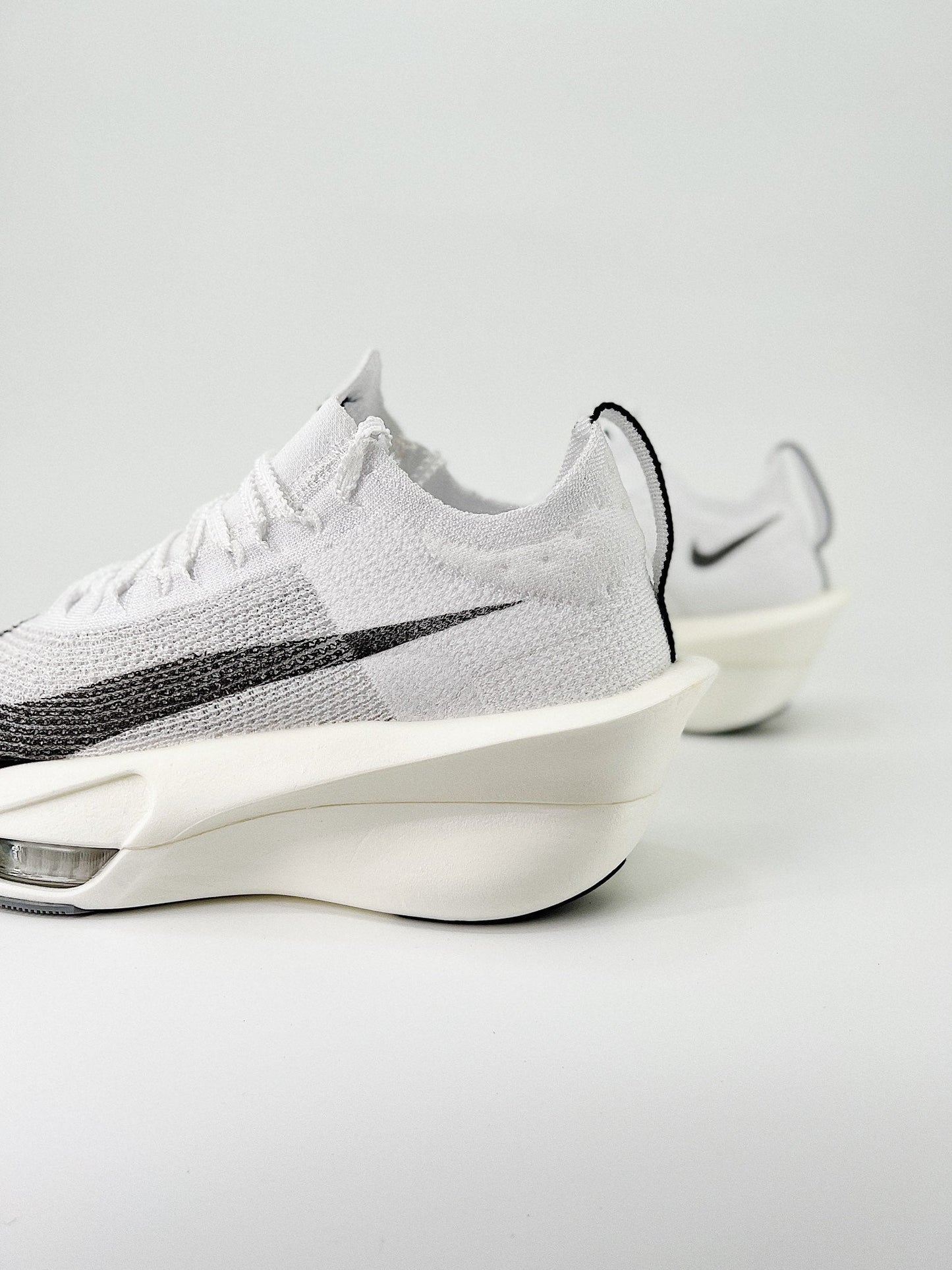 Tênis Nike Air Zoom Alphafly NEXT% 3 black white branco e preto