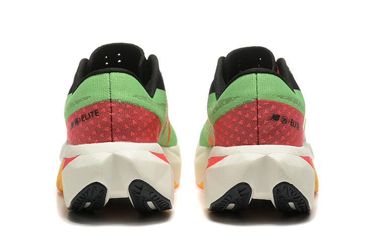 Tênis New Balance FuelCell SuperComp Elite v4 london