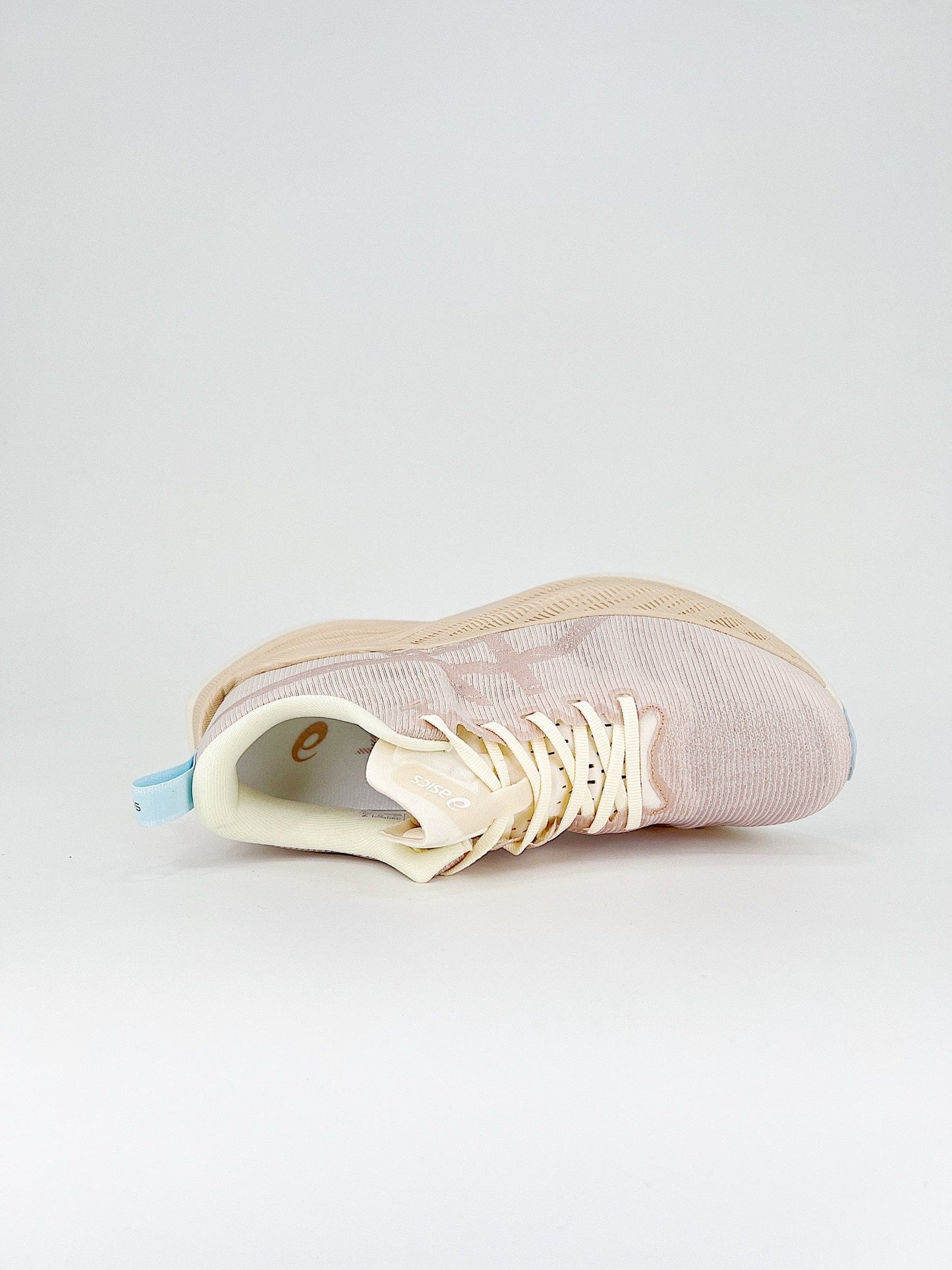 Tênis Superblast 2 'Cream Mineral Beige' 1013A127-100