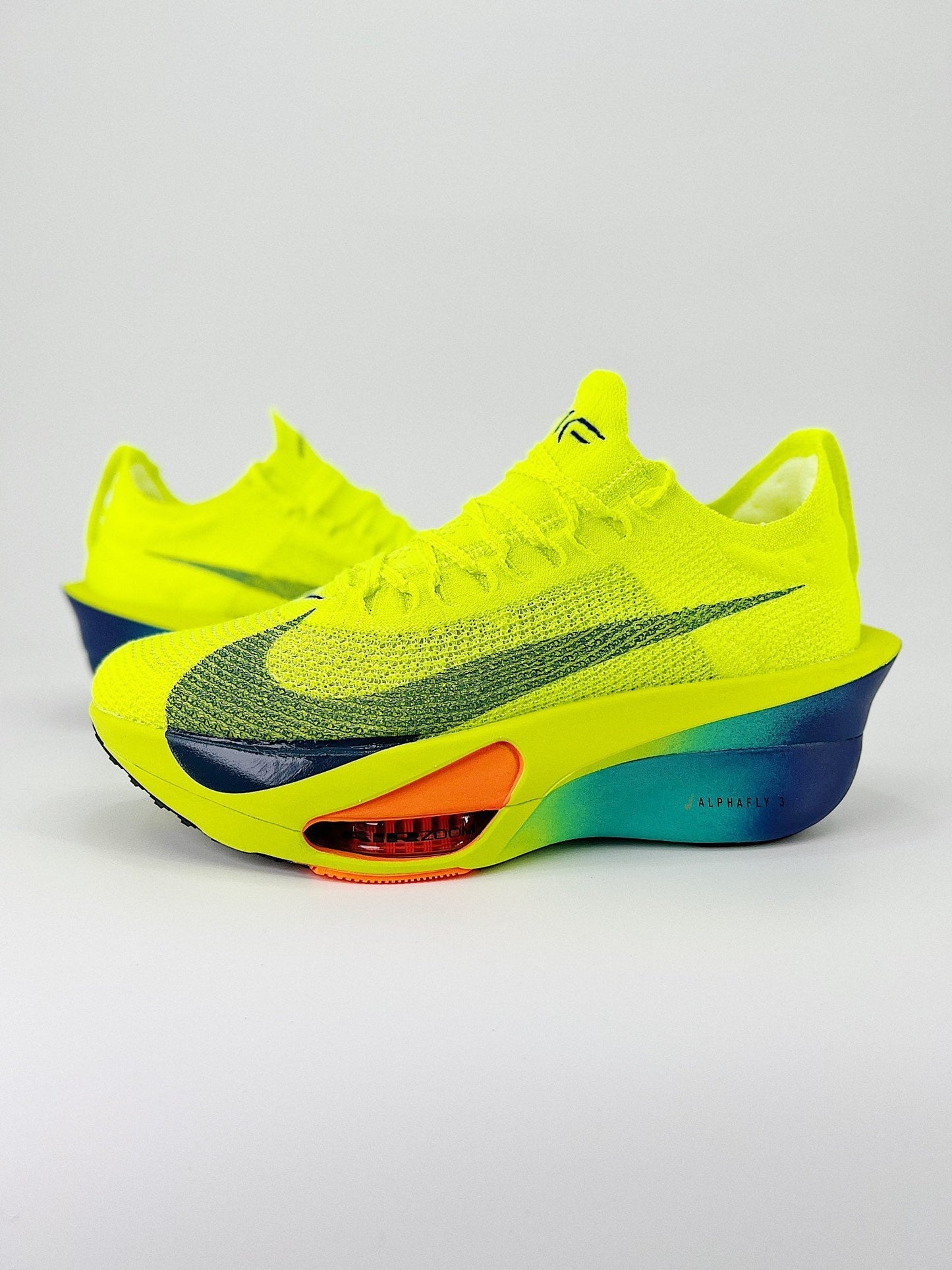 Tênis Nike Air Zoom Alphafly 3 FD8315-700