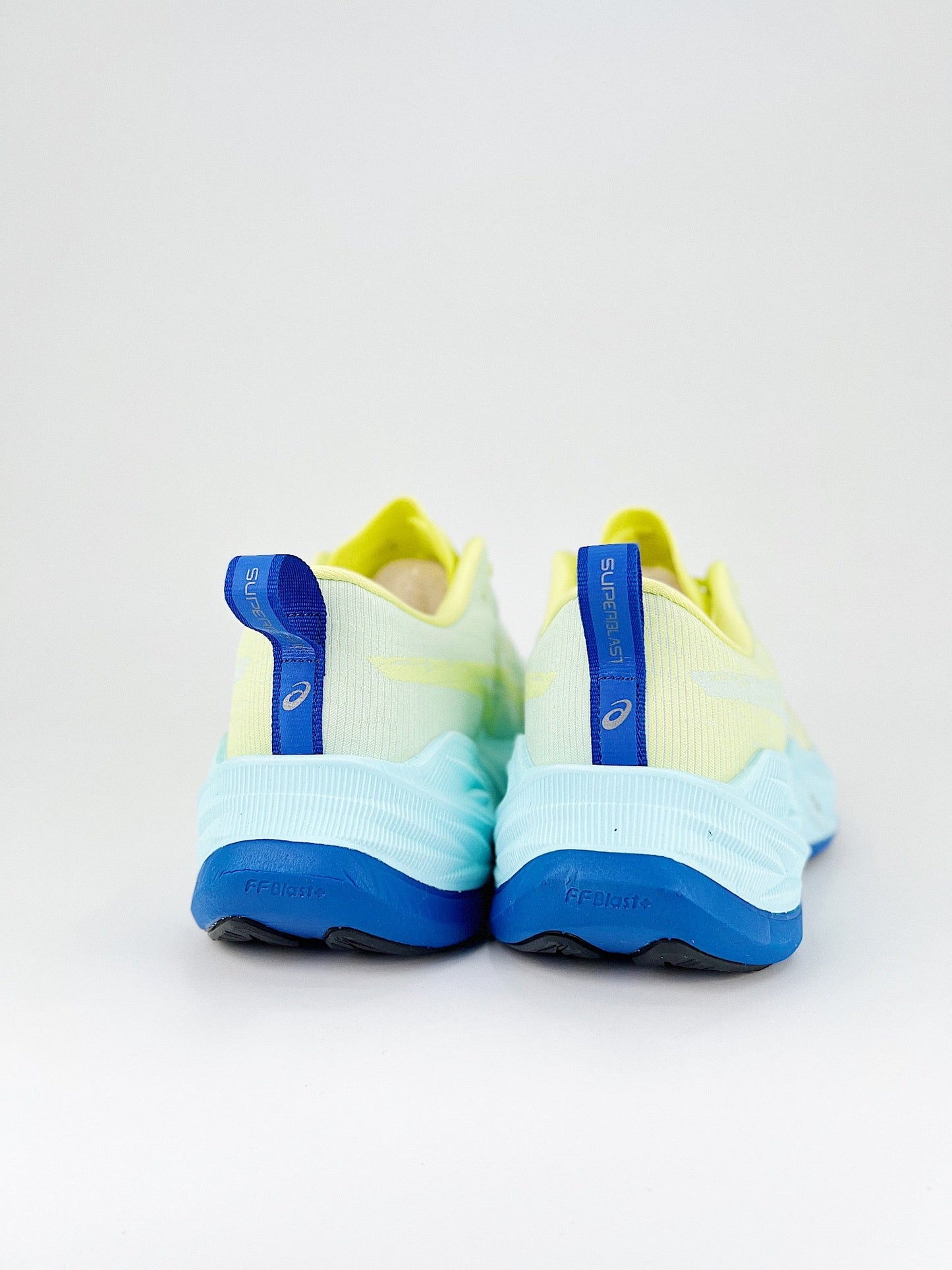 Tênis Superblast 2 'Glow Yellow Aquamarine' 1013A127-750