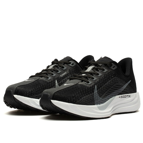 Tênis Wmns Pegasus Plus 'Black Pure Platinum' FQ7261-002