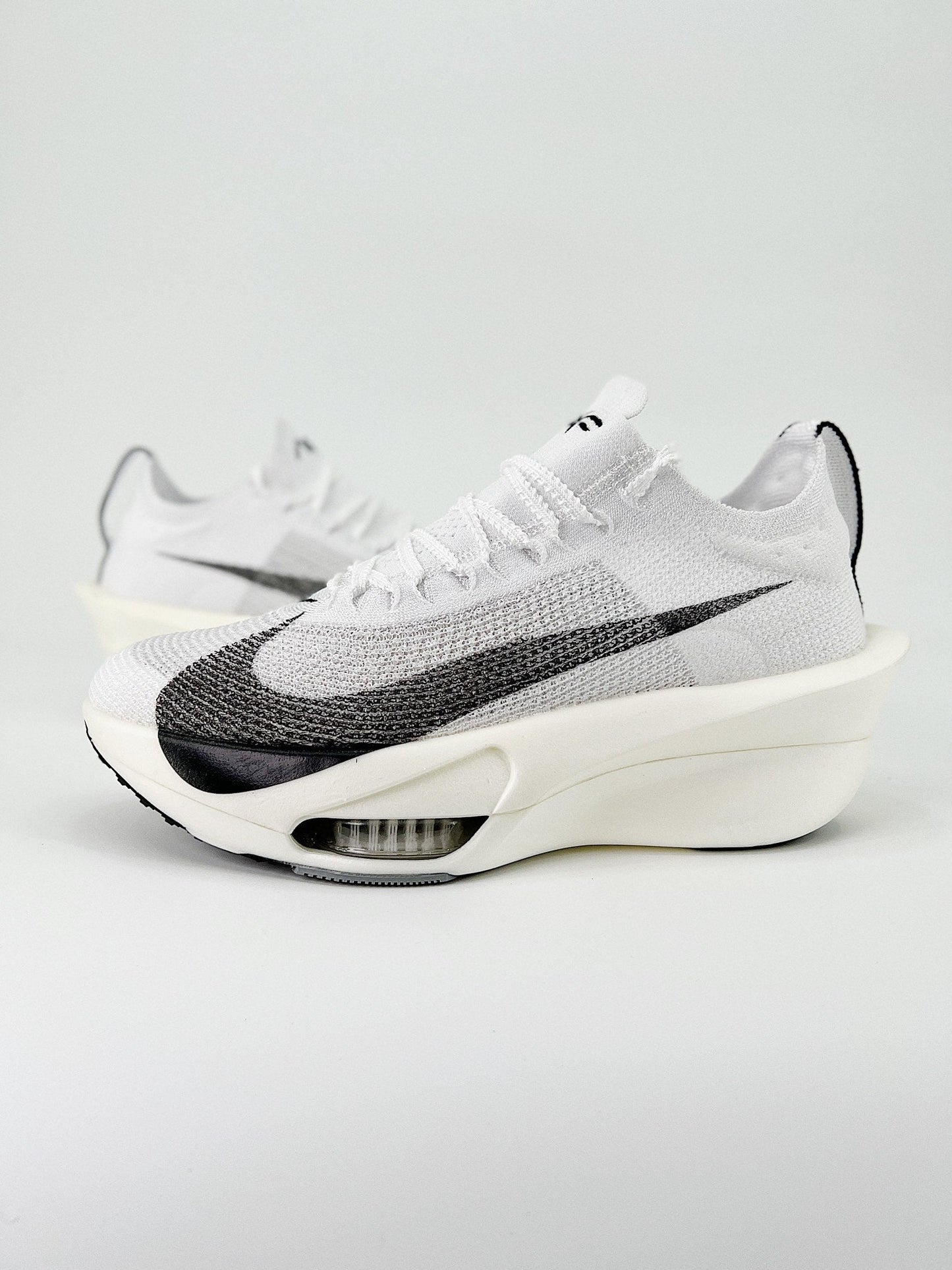 Tênis Nike Air Zoom Alphafly NEXT% 3 black white branco e preto