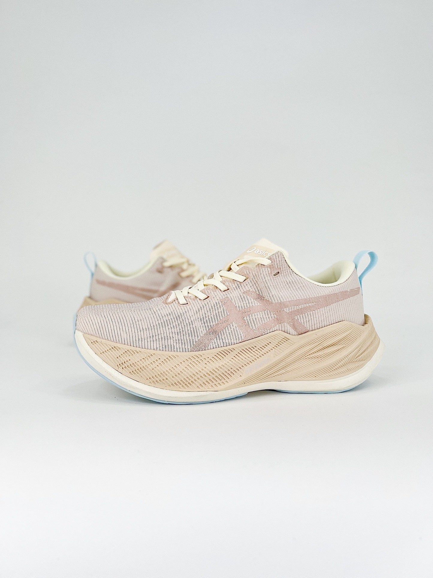 Tênis Superblast 2 'Cream Mineral Beige' 1013A127-100