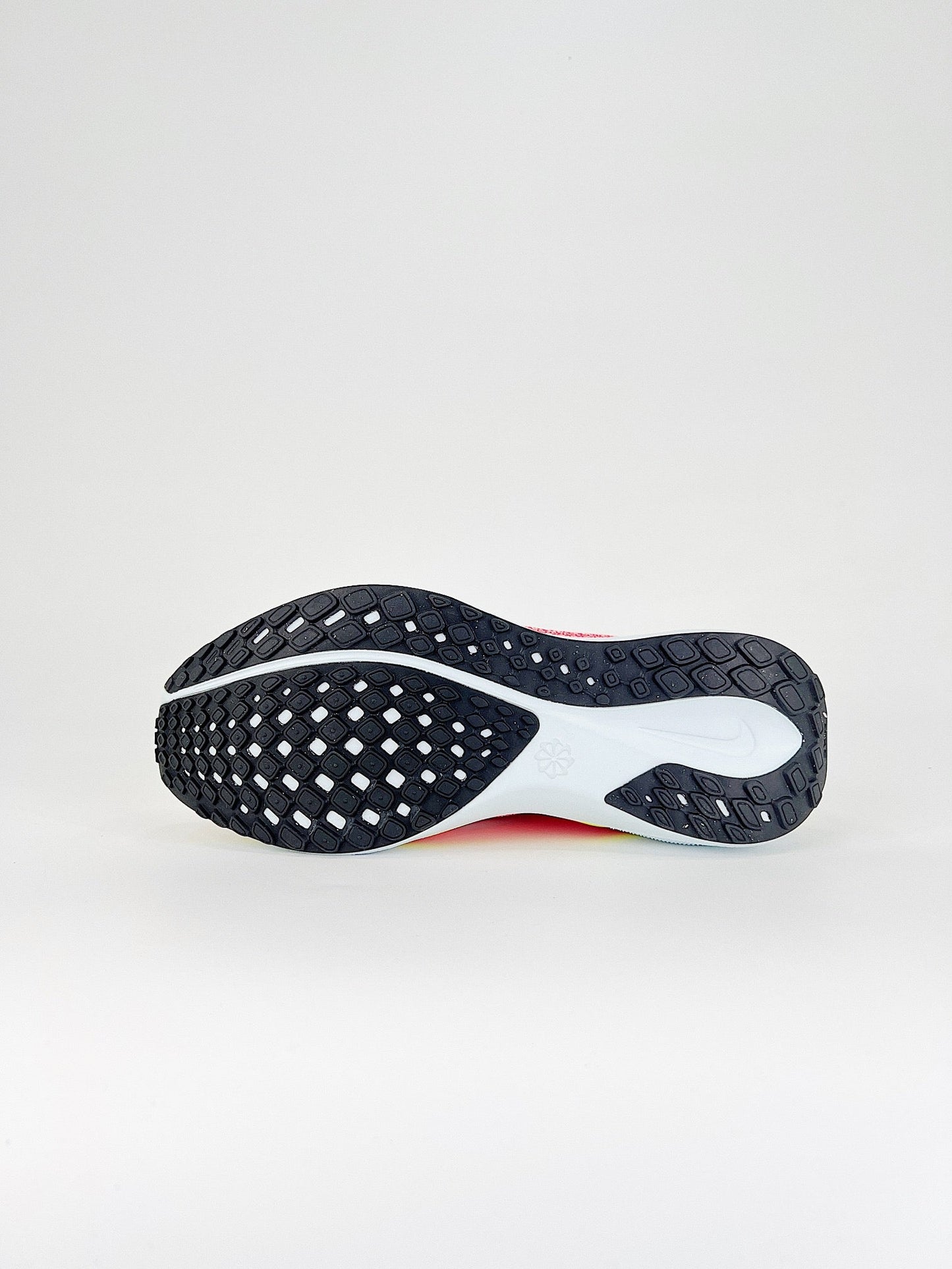 Tênis Wmns Air Zoom Pegasus 41 'Summit White Crimson' FD2723-100